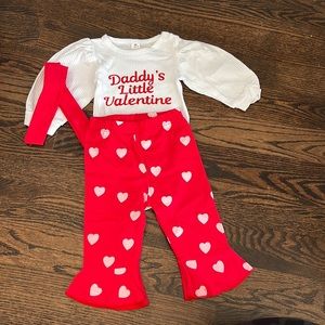 Baby Girl Valentines Day Outfit with Bow — 0-3M